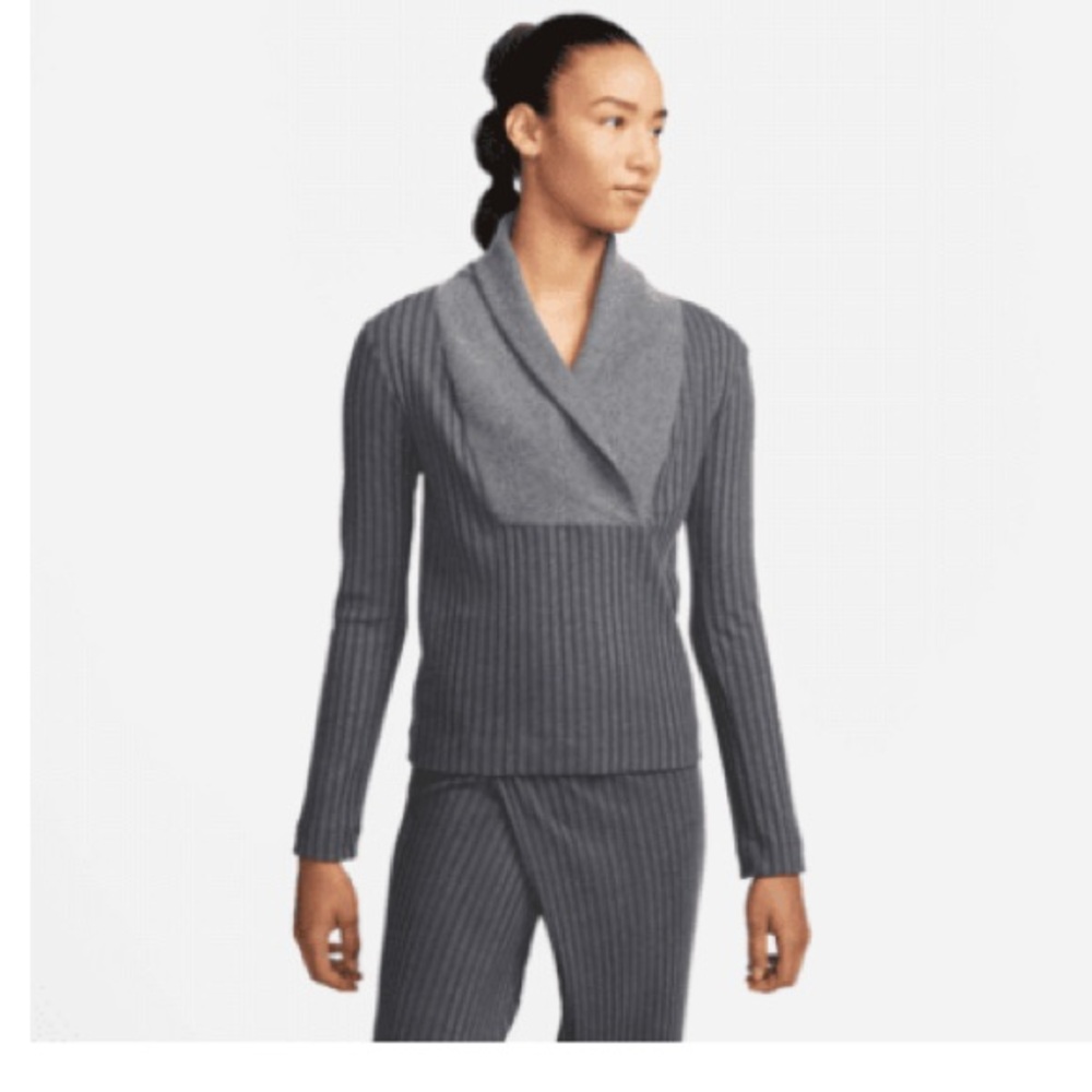 Nike Yoga Luxe Sweatshirt